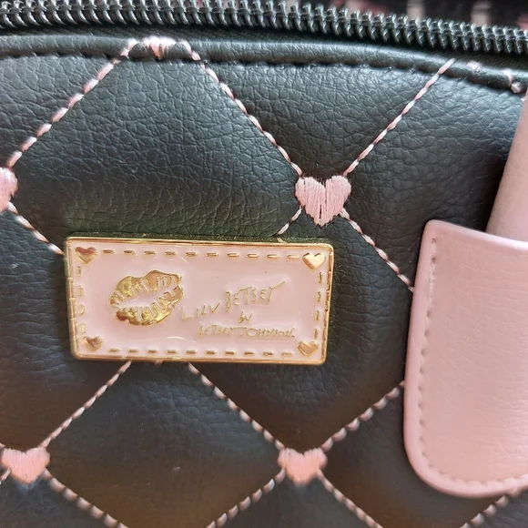 Betsy Johnson cross body - Picture 3 of 4